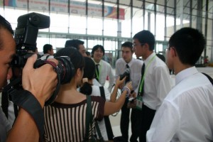 interview Kiwis get interviewed. (Source: Shaun Harnett)